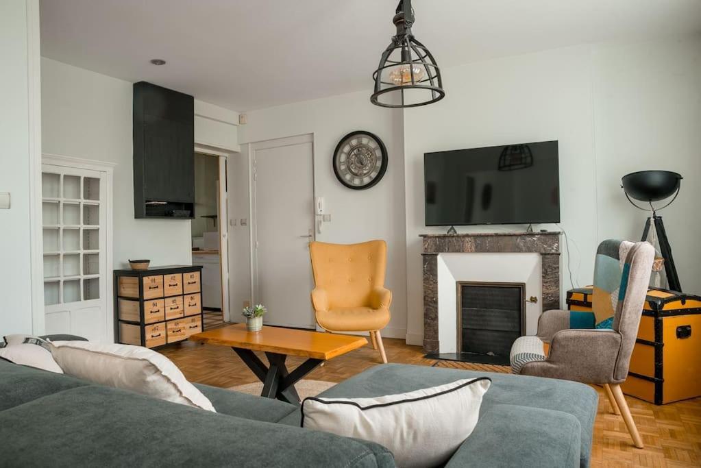 Le Terminus Apartment อองเชร์ ภายนอก รูปภาพ
