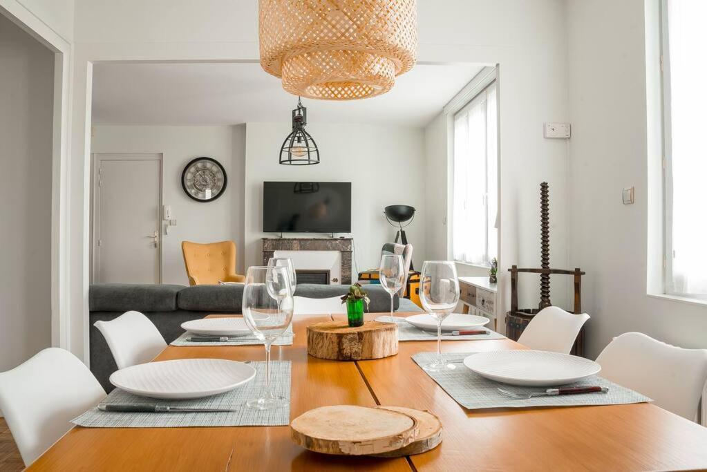 Le Terminus Apartment อองเชร์ ภายนอก รูปภาพ